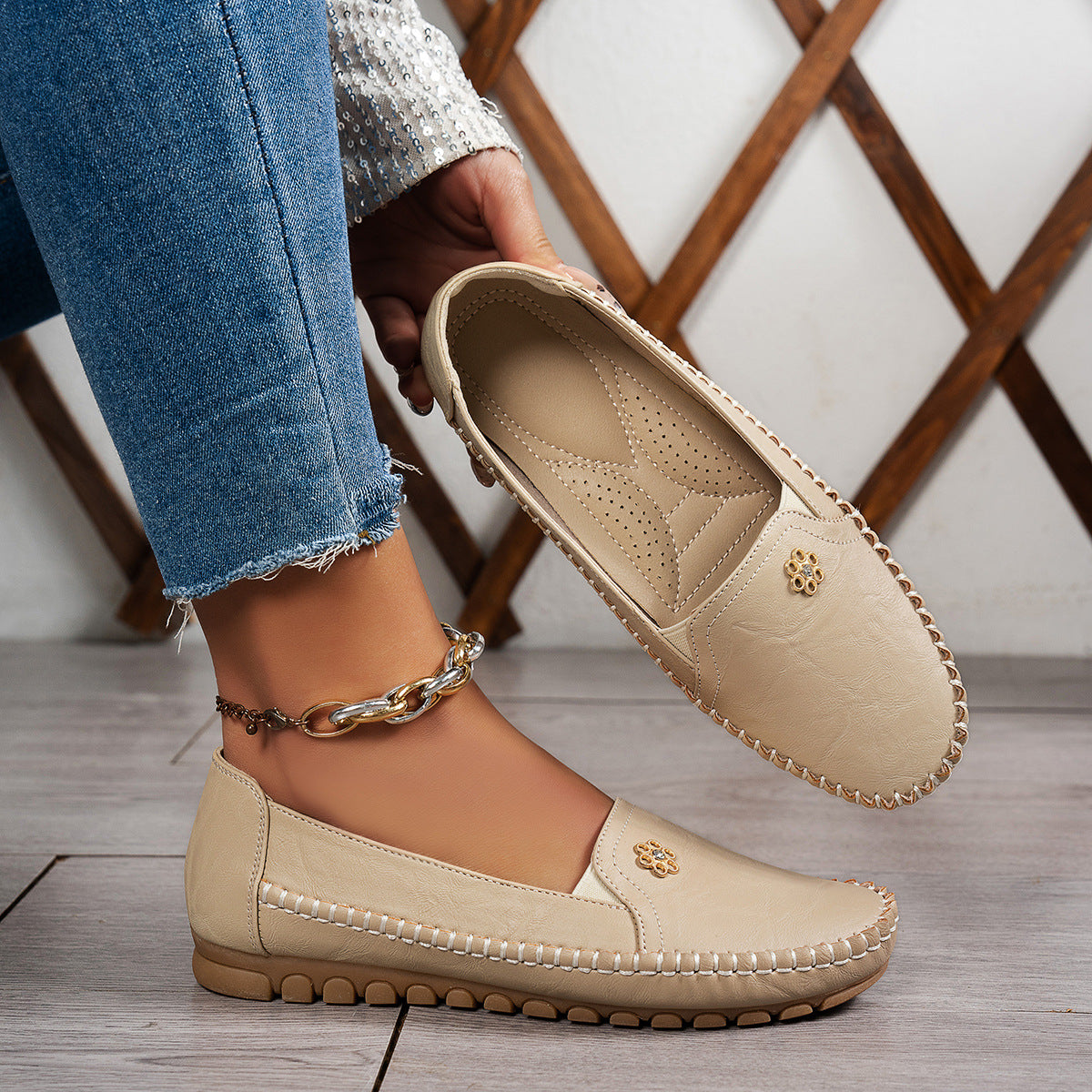 Mocasines planos cosidos