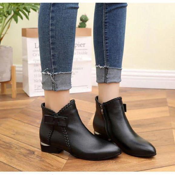 Botas de piel de mujer
